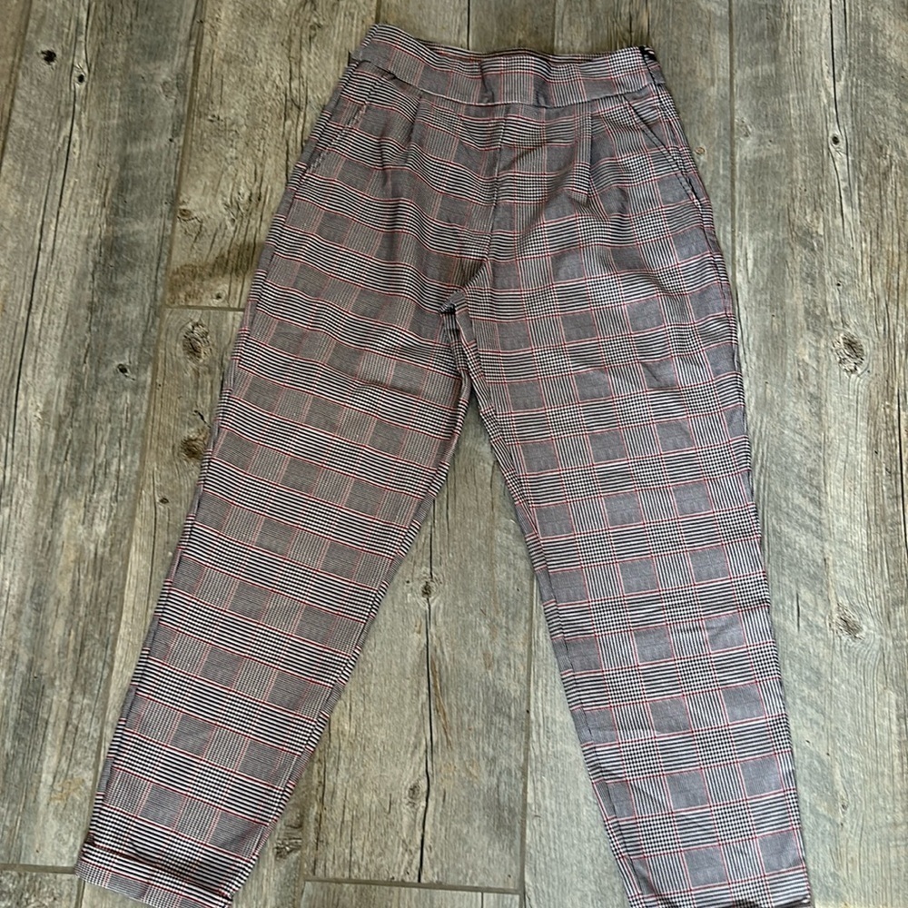 Forever 21 women’s checkered dress pants side zip small career